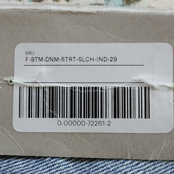 Everlane Blue Straight Leg Jeans Classic Style - (EUC) - Picture 6 of 10